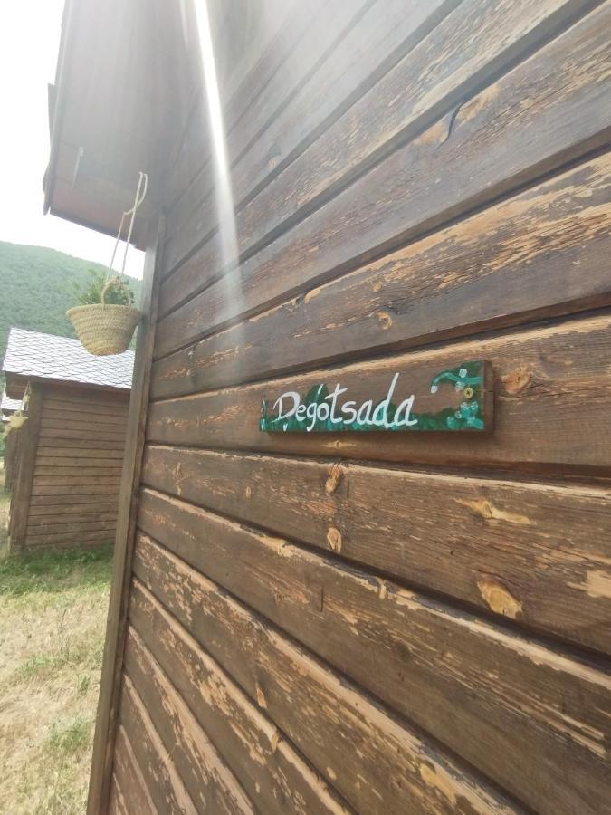 Camping La Zarapica - Palacios Del Sil Esterno foto