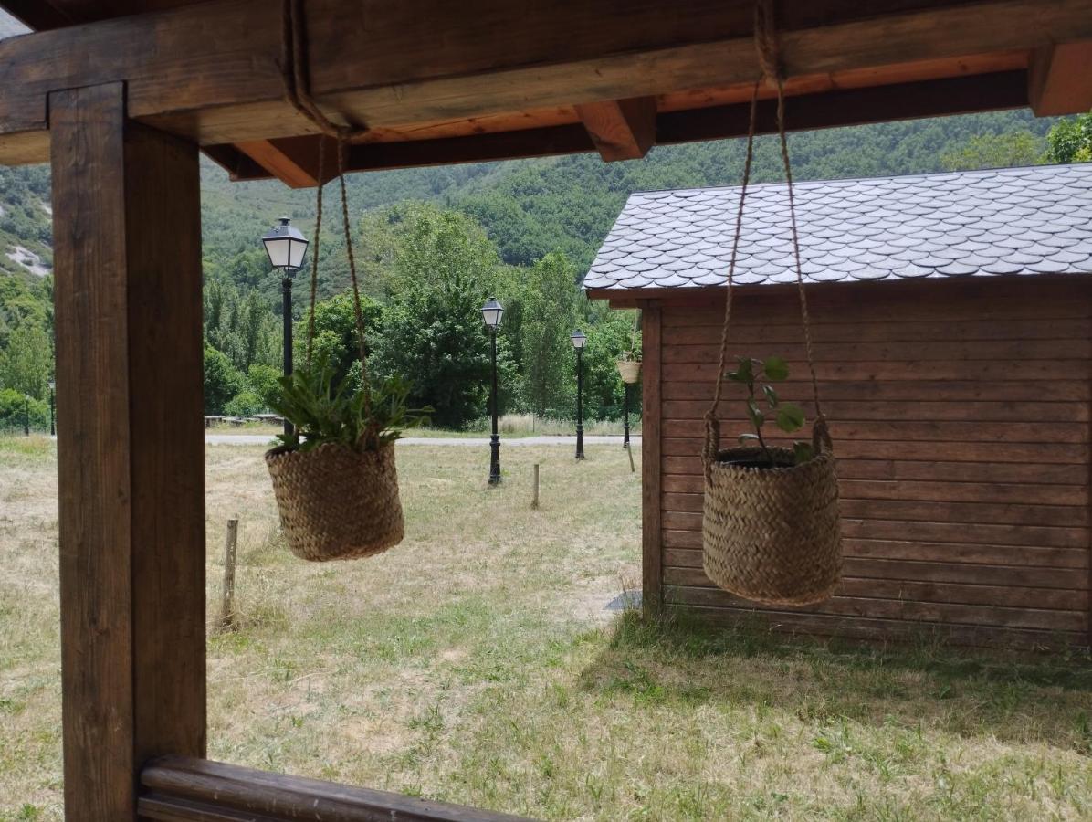 Camping La Zarapica - Palacios Del Sil Esterno foto