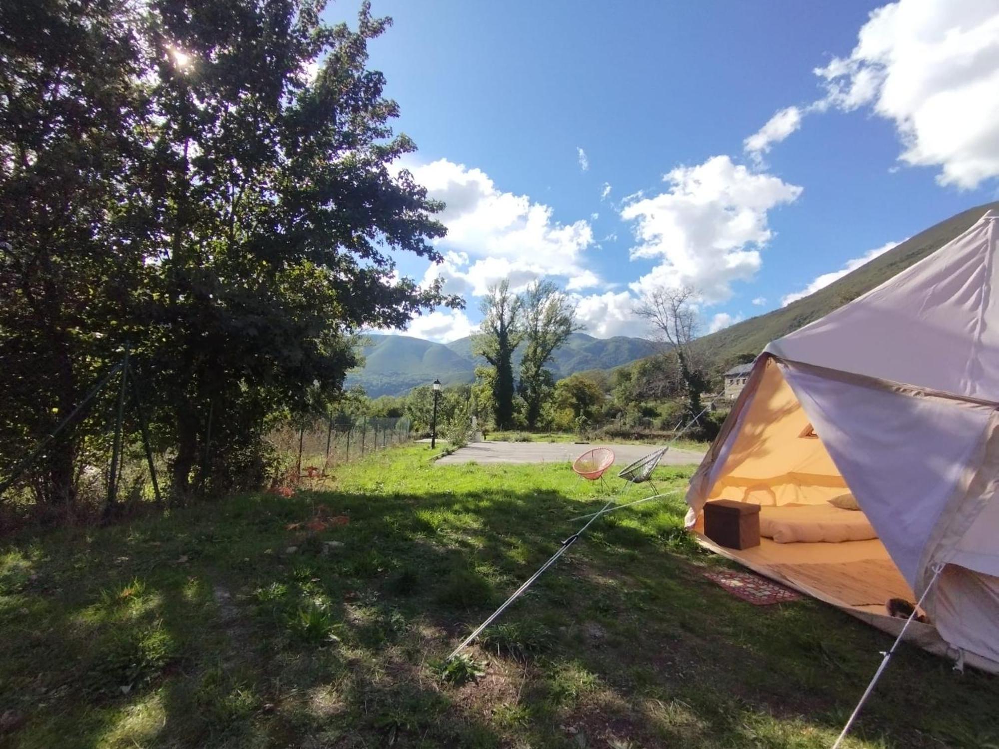 Camping La Zarapica - Palacios Del Sil Esterno foto